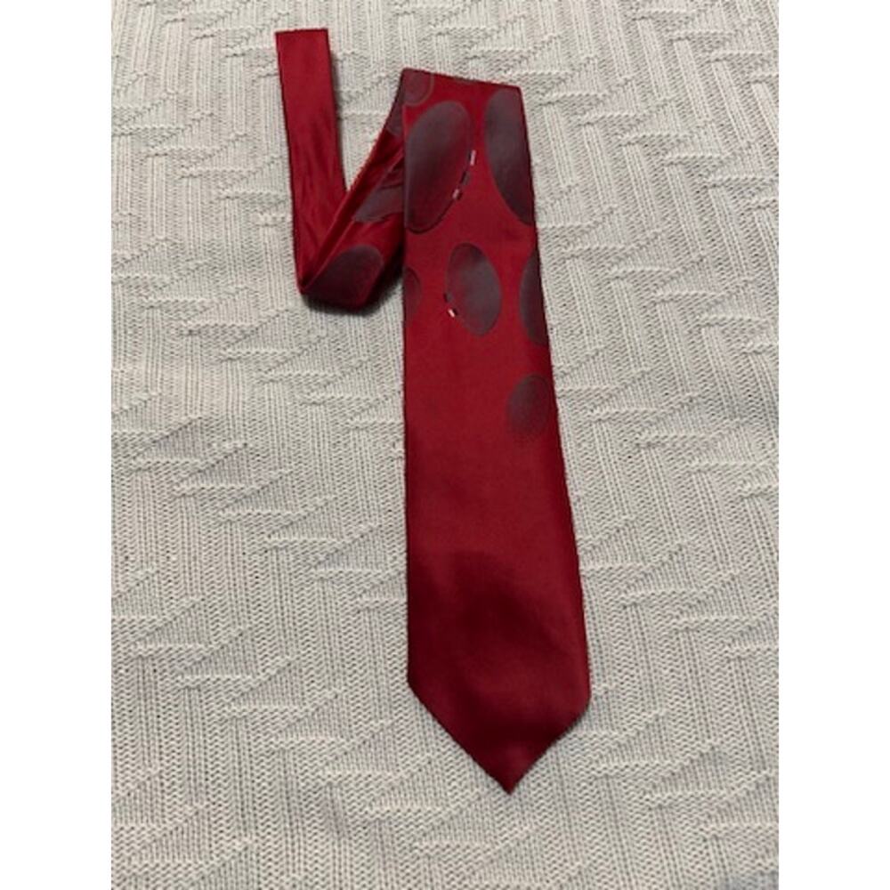 Oscar de la Renta red silk tie